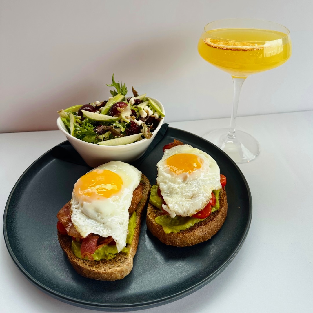Weekend brunch at Pump House Grille Co., Port Credit Mississauga